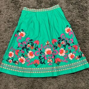 Boden Midi Skirt with pockets. Lined. Size 12. Good condition.